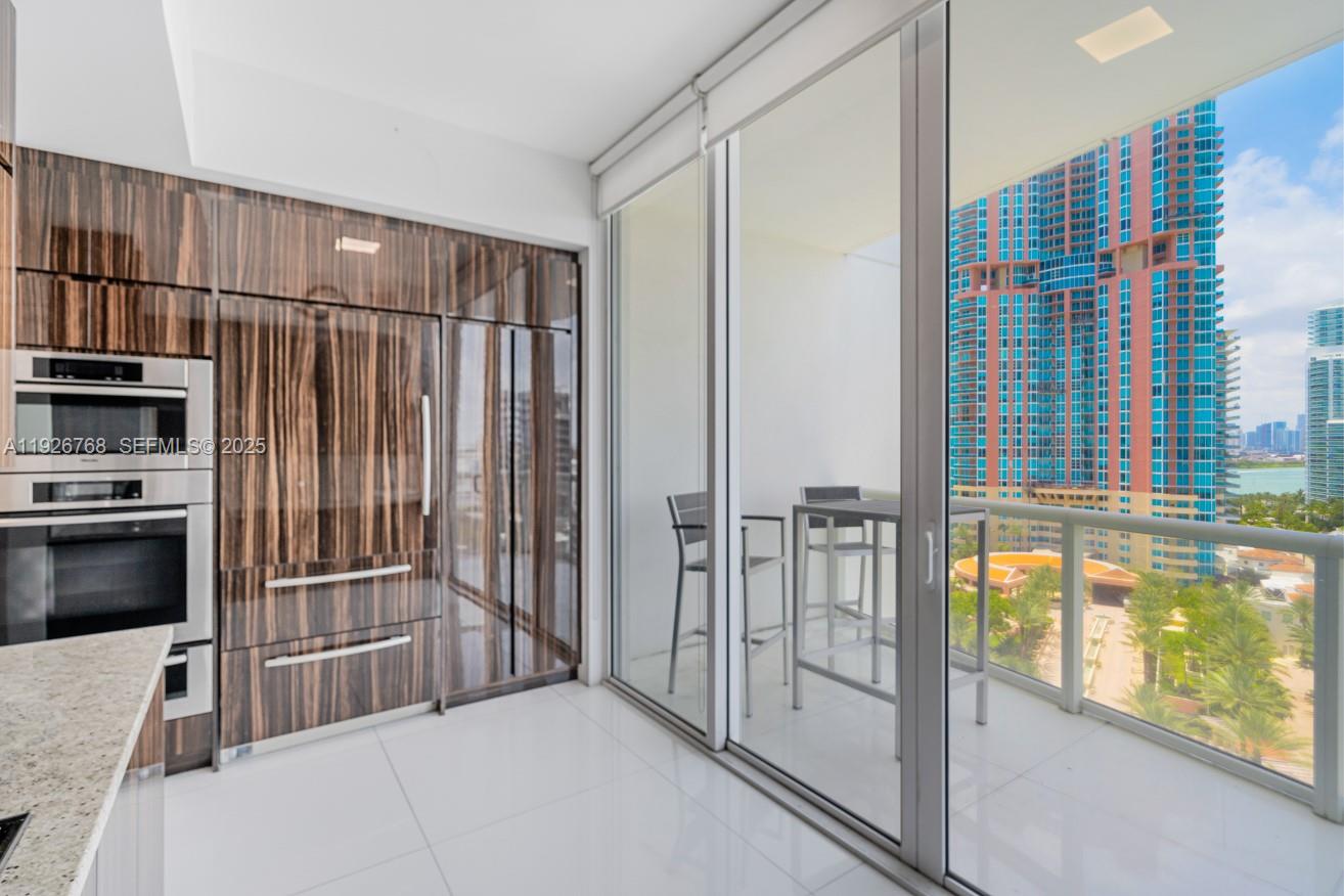 CONTINUUM ON SOUTH BEACH - Residential Lease