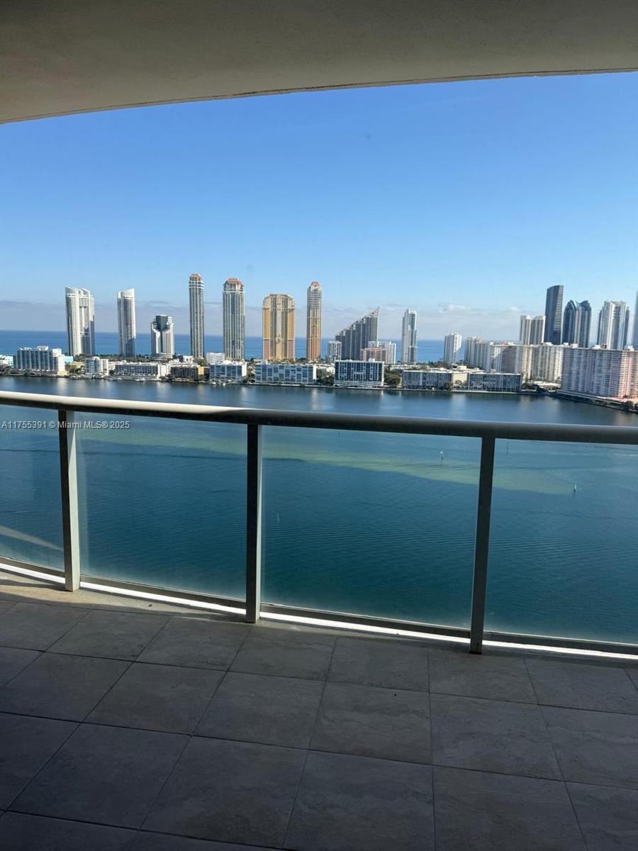Property for Sale at 4000 Island Blvd 2701, Aventura, Miami-Dade County, Florida - Bedrooms: 4 
Bathrooms: 5  - $1,499,000