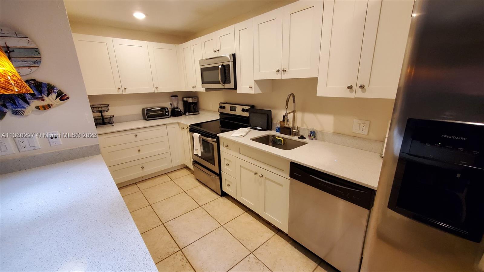 Photo 5 of 24 of 1530 Ocean Bay Dr 202 condo