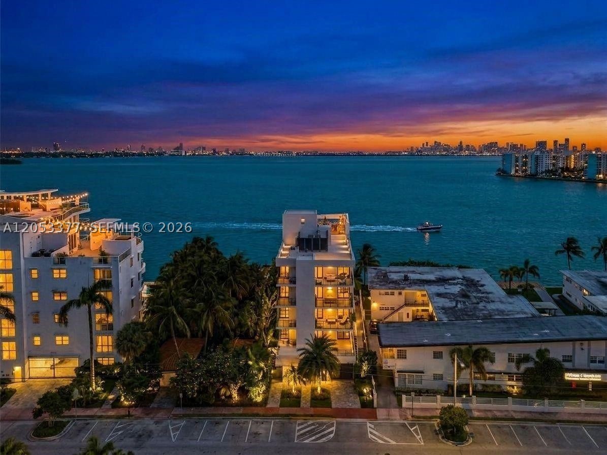1930 Bay Dr PH 2