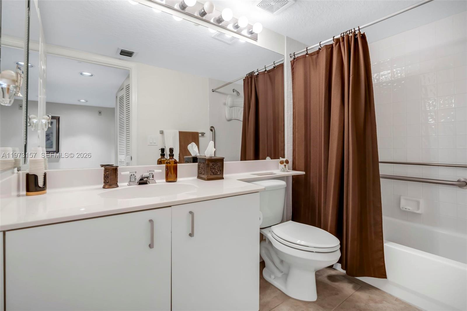 WELDON CONDOMINIUM F - Residential