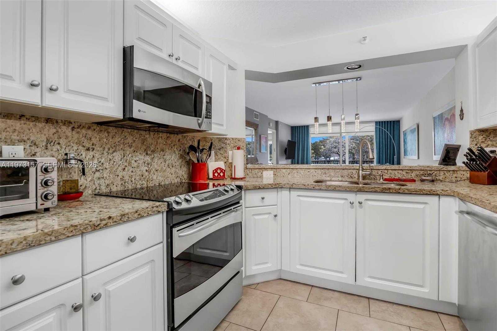 WELDON CONDOMINIUM F - Residential