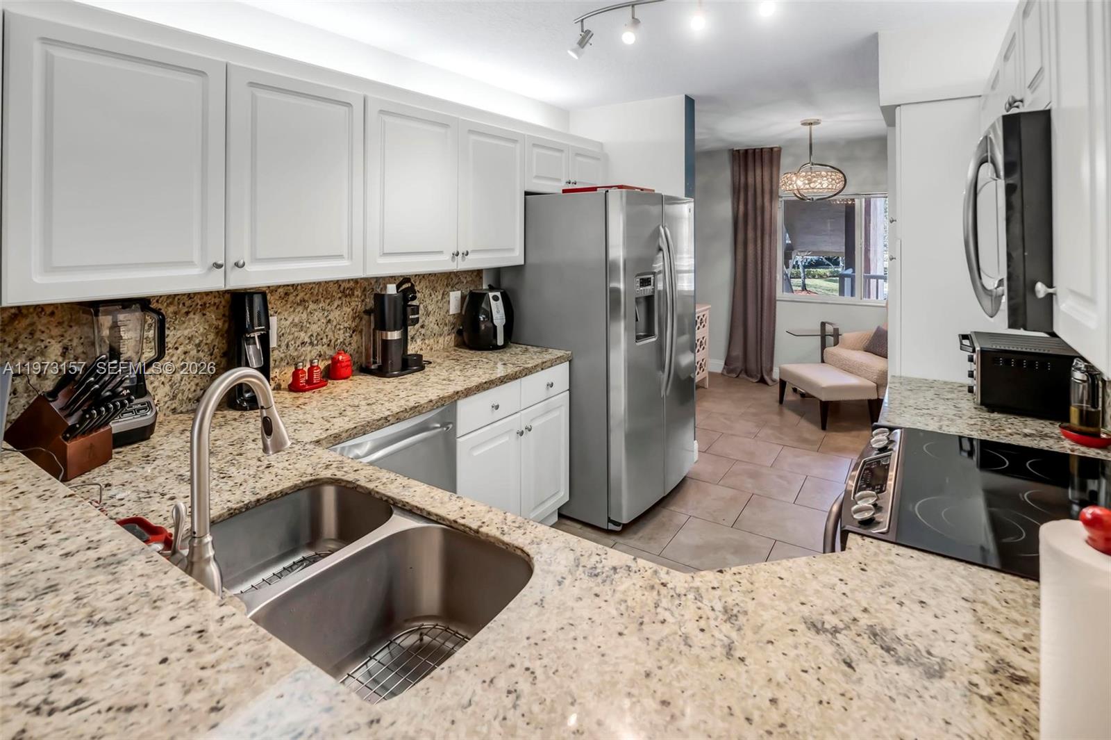 WELDON CONDOMINIUM F - Residential