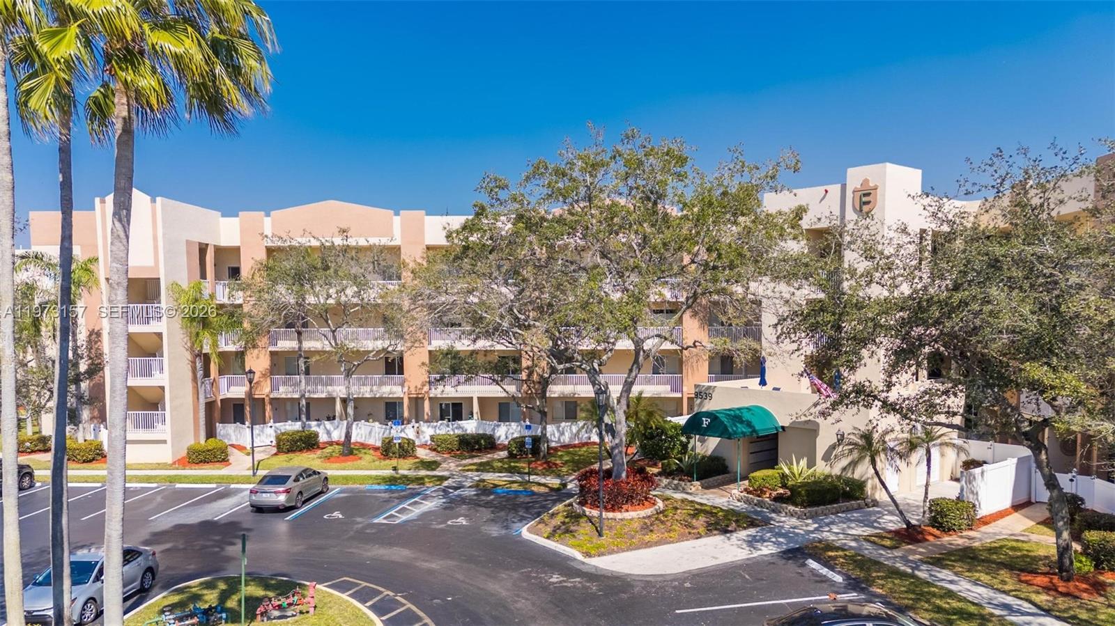 WELDON CONDOMINIUM F - Residential