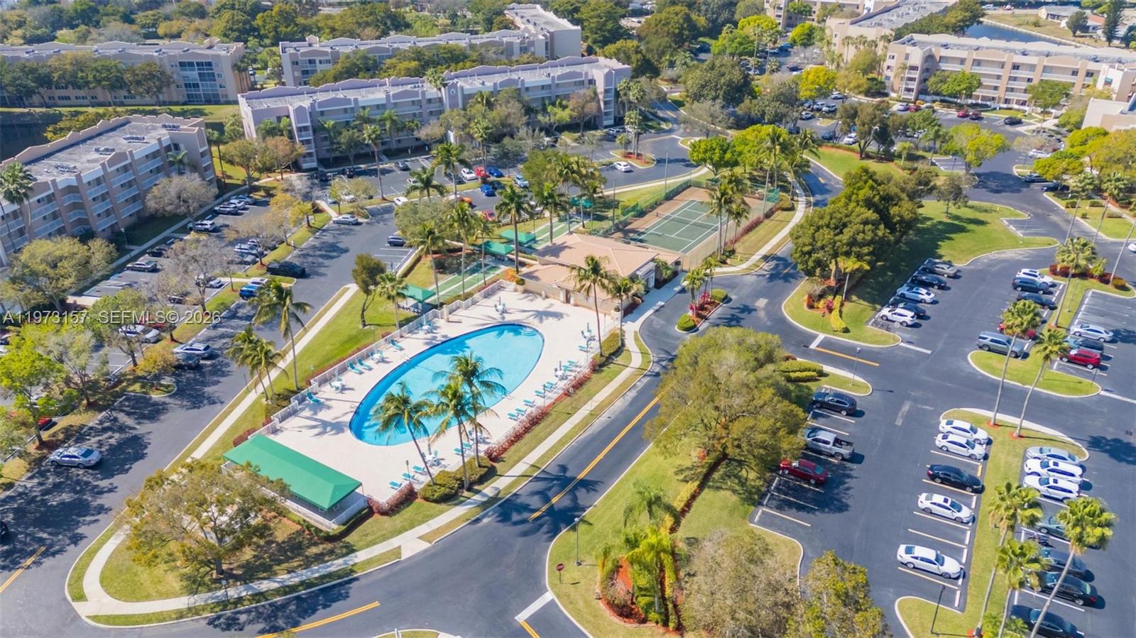 WELDON CONDOMINIUM F - Residential