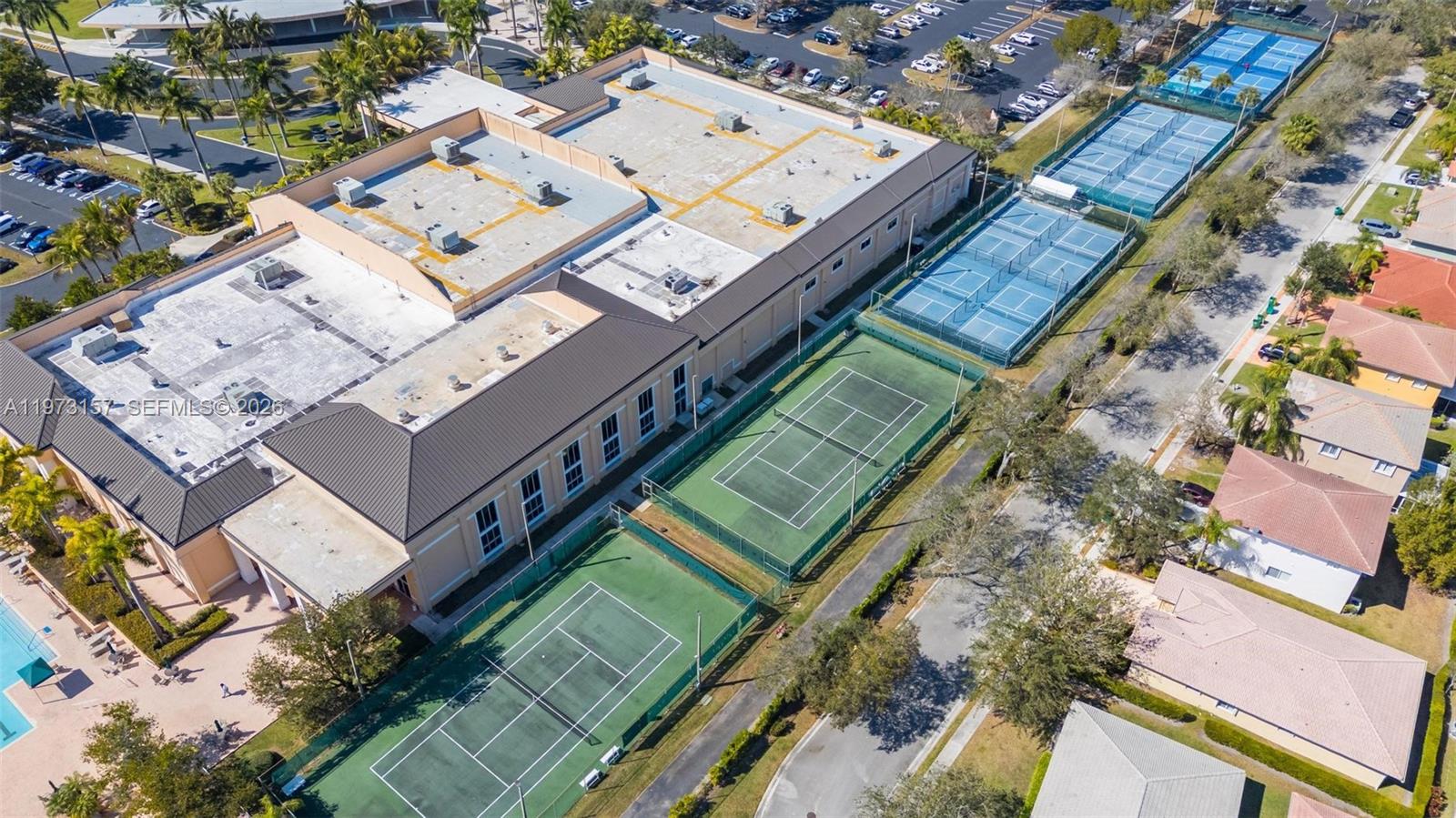 WELDON CONDOMINIUM F - Residential