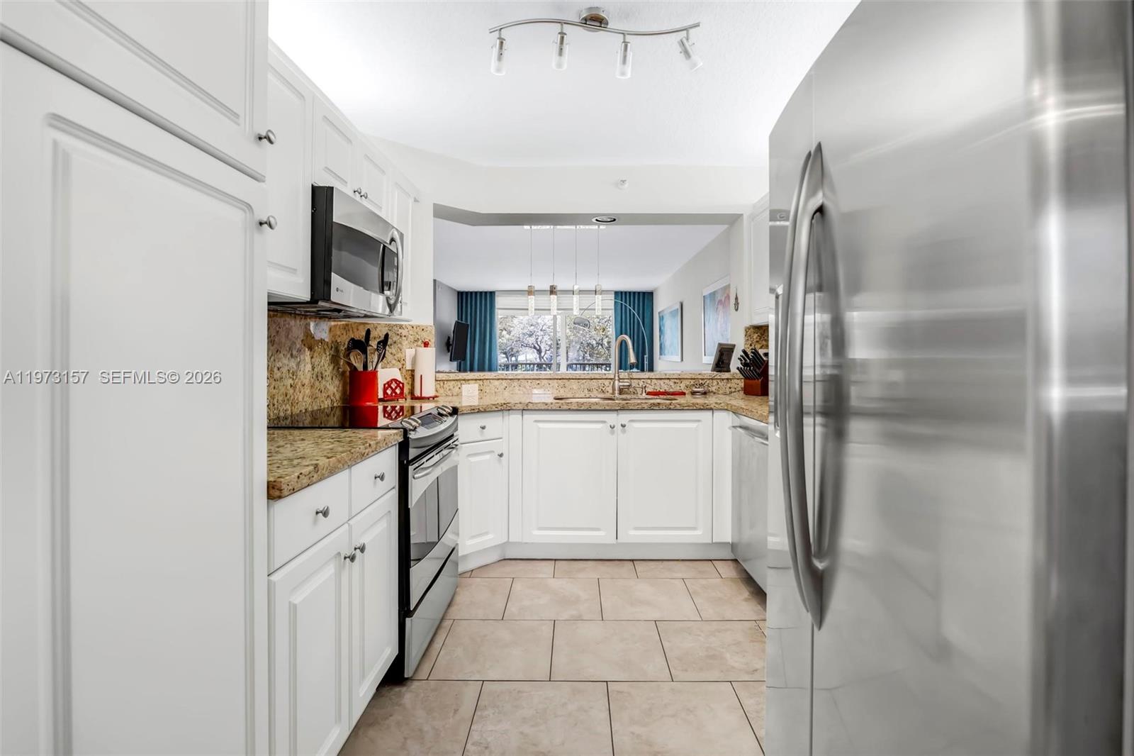 WELDON CONDOMINIUM F - Residential