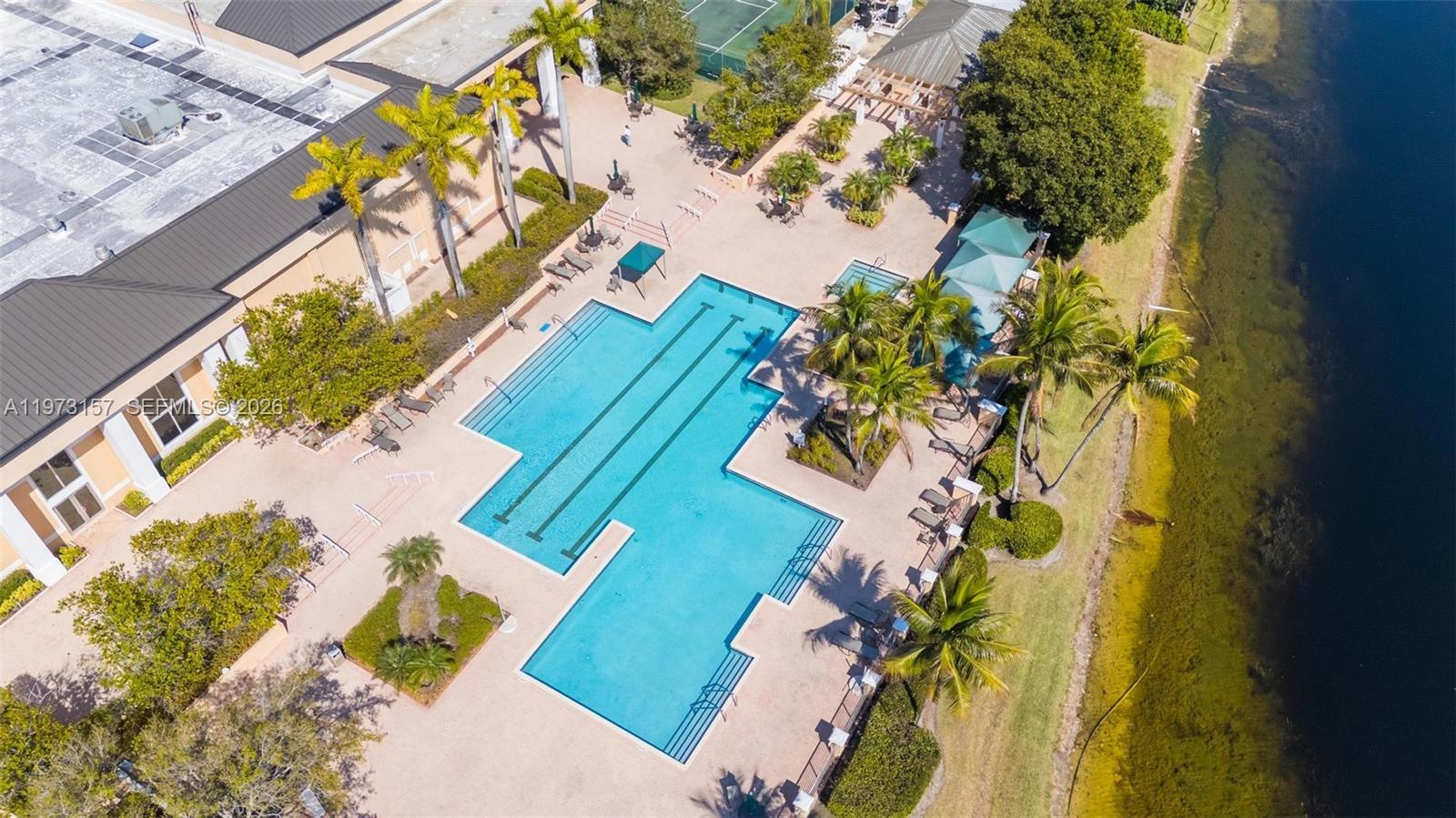 WELDON CONDOMINIUM F - Residential