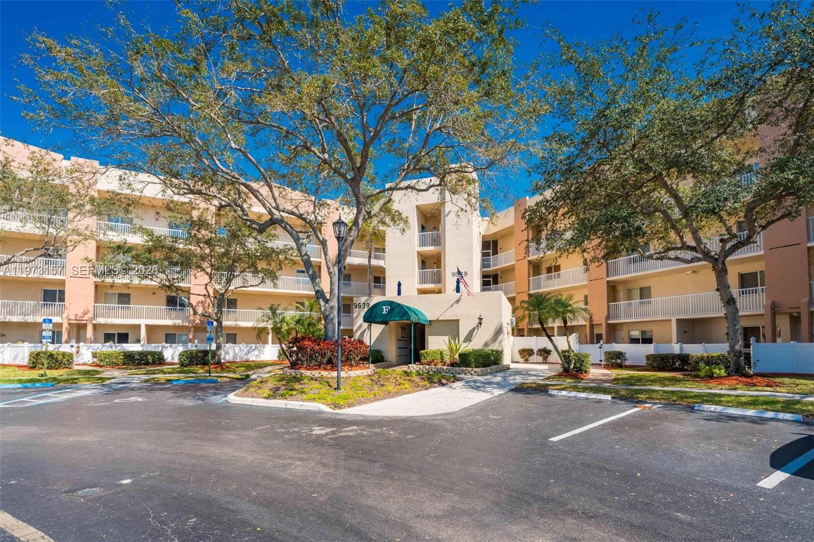 WELDON CONDOMINIUM F - Residential