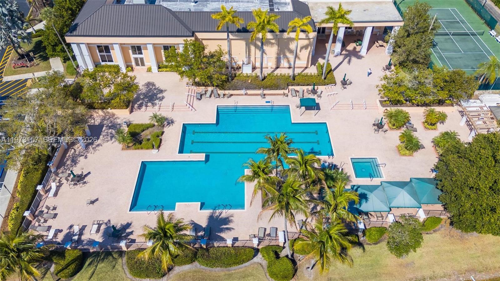 WELDON CONDOMINIUM F - Residential