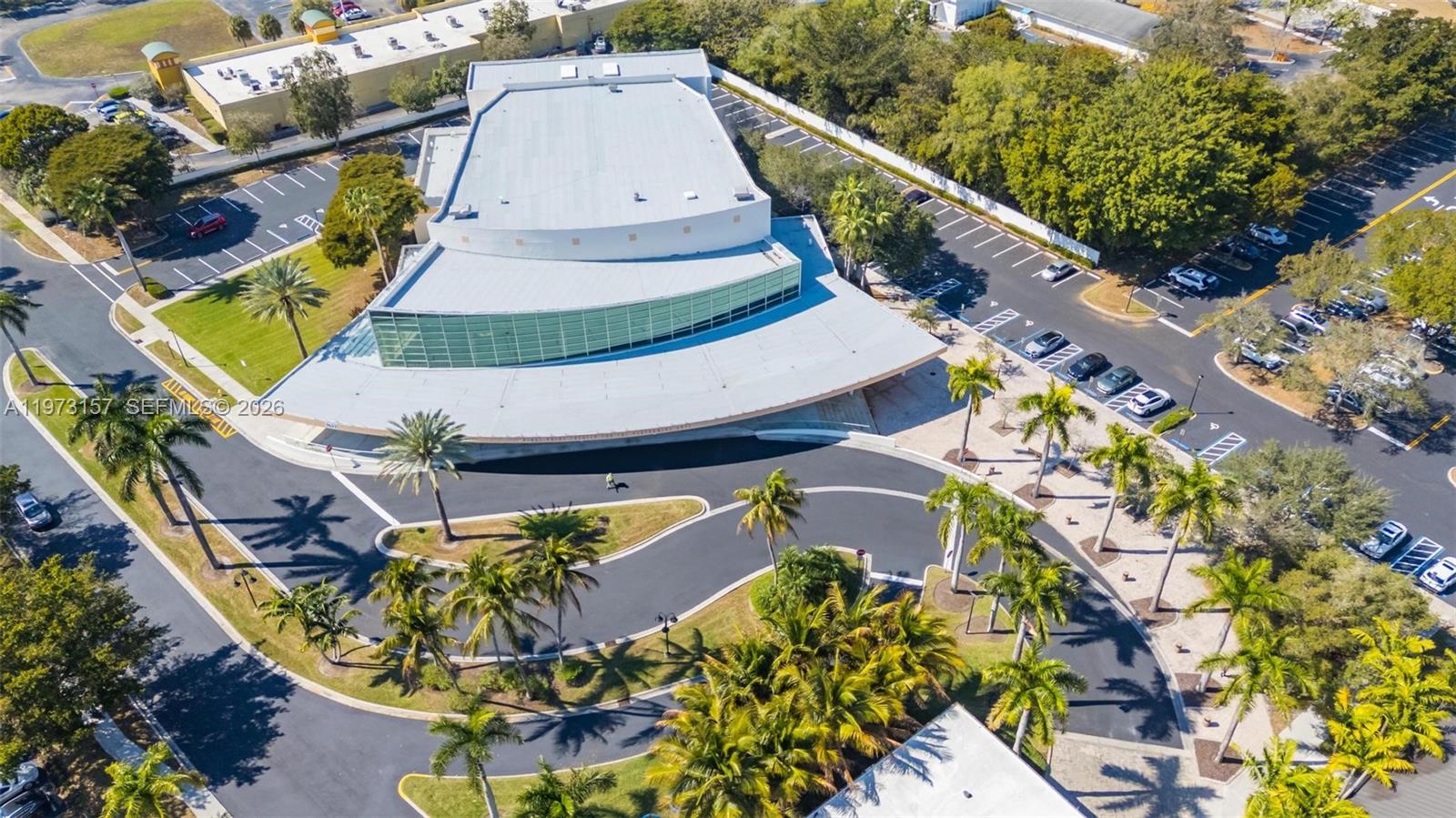 WELDON CONDOMINIUM F - Residential