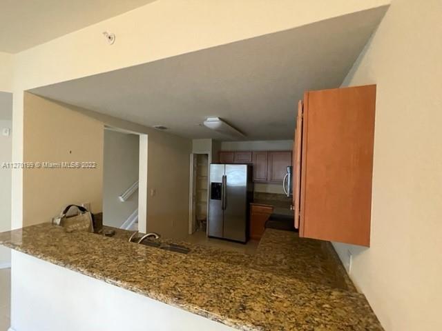 ST MORTIZ AT DORAL CONDO - Residential Lease