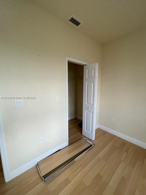 ST MORTIZ AT DORAL CONDO - Residential Lease