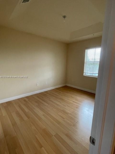 ST MORTIZ AT DORAL CONDO - Residential Lease