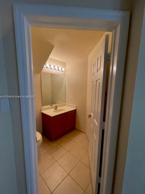 ST MORTIZ AT DORAL CONDO - Residential Lease