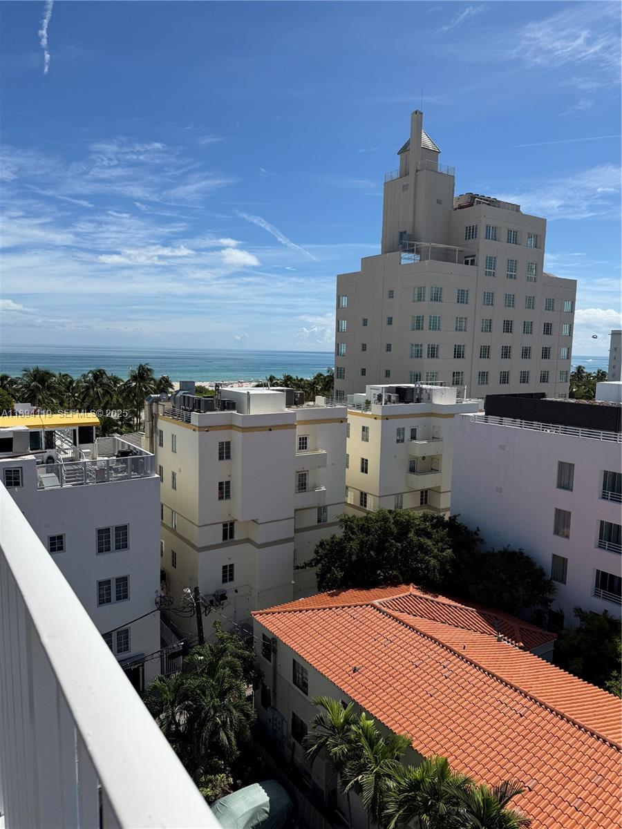 ISLANDER CONDO APTS - Residential Lease