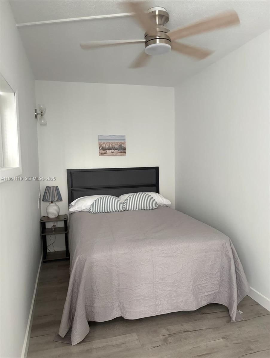 ISLANDER CONDO APTS - Residential Lease