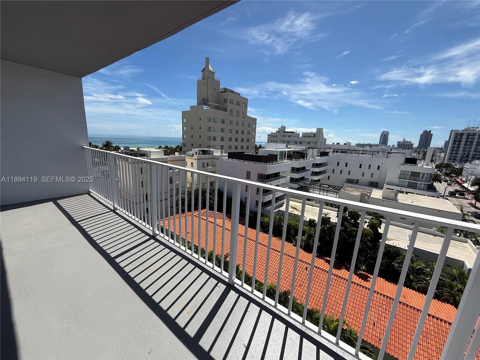 ISLANDER CONDO APTS - Residential Lease