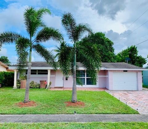 6720 NW 28th St Sunrise FL 33313