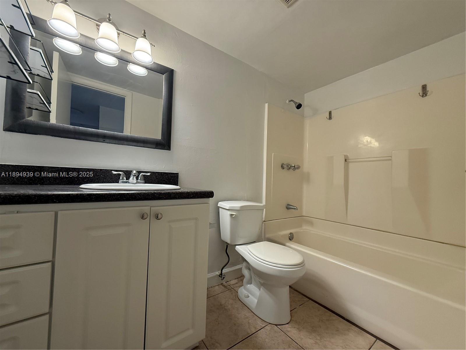 VENETIAN PALMS CONDO - Residential