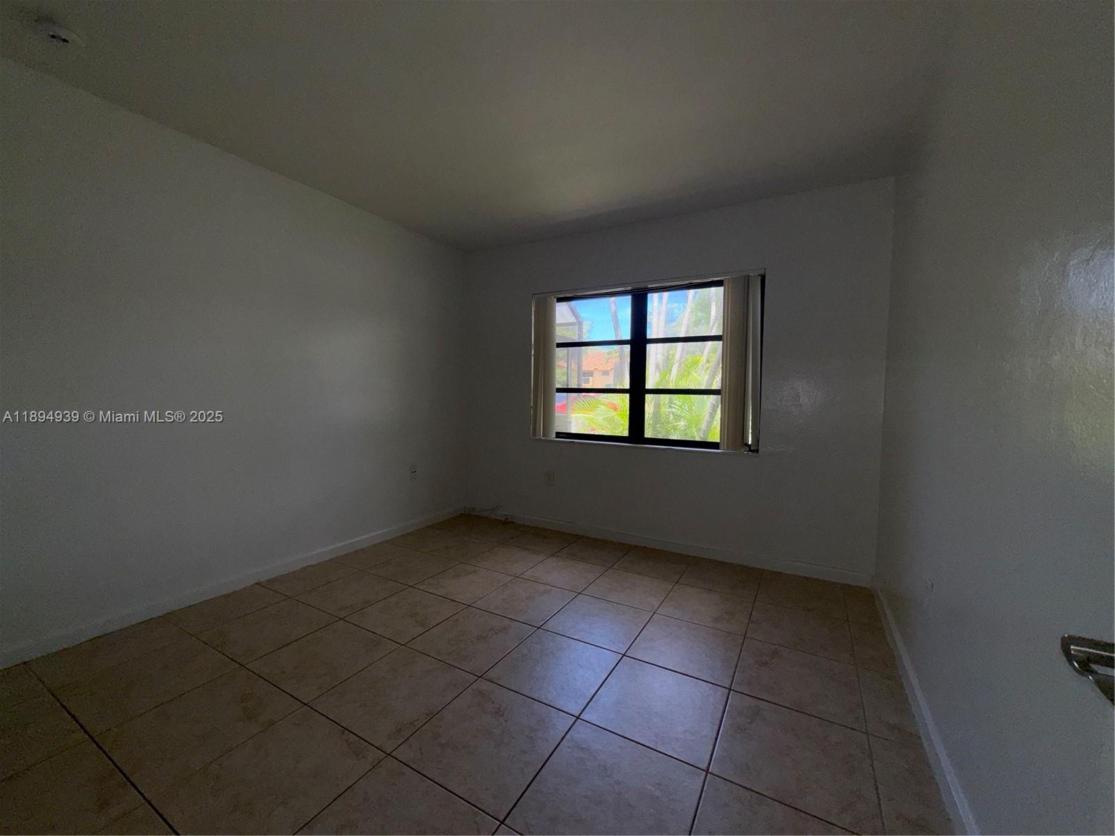 VENETIAN PALMS CONDO - Residential