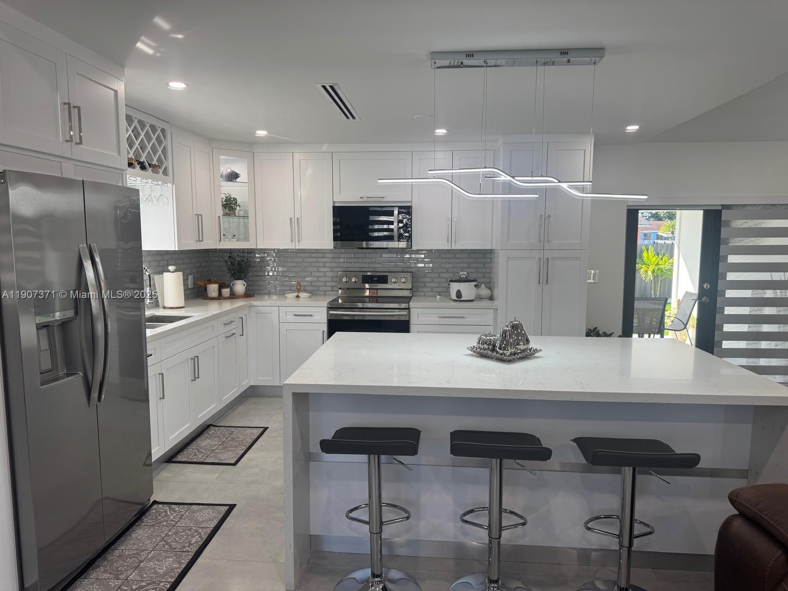 EUREKA MANOR SEC 3 - Residential