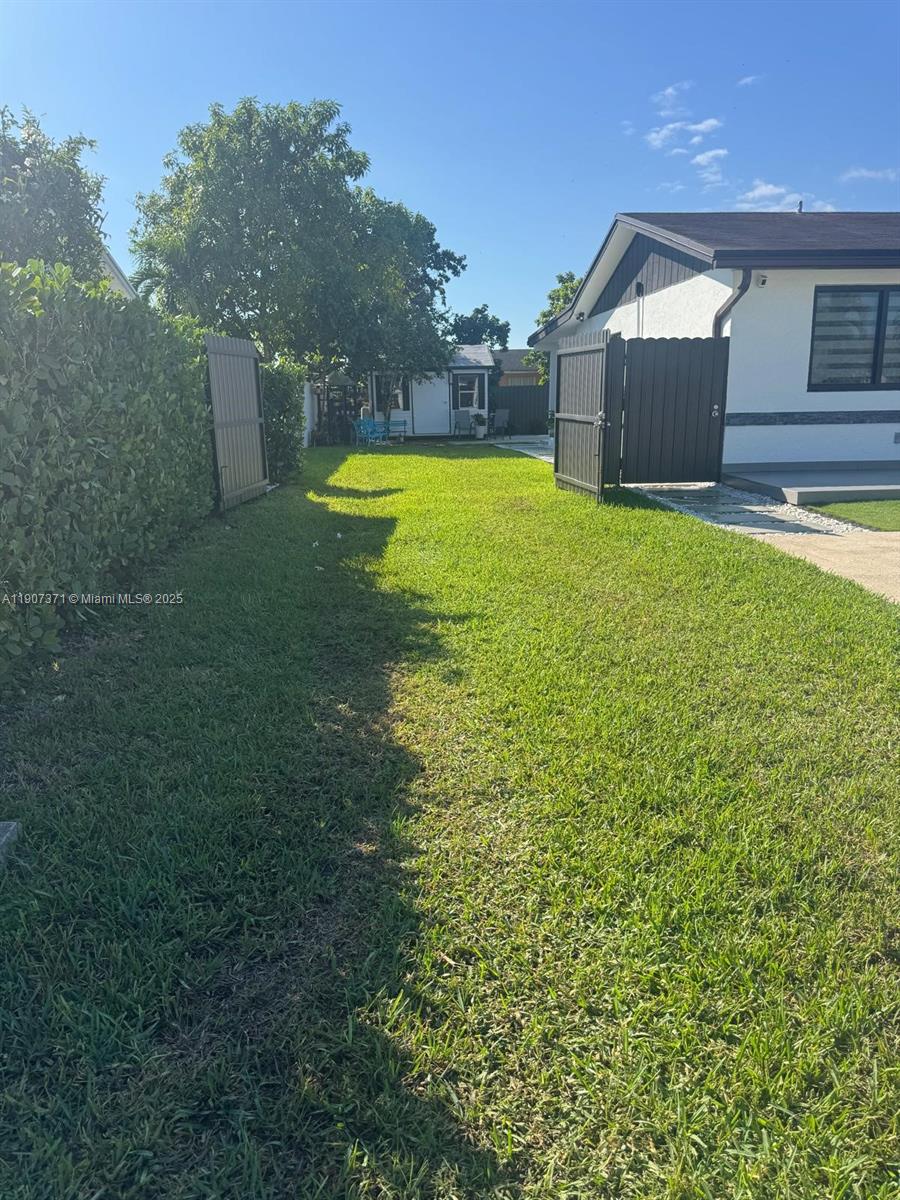 EUREKA MANOR SEC 3 - Residential