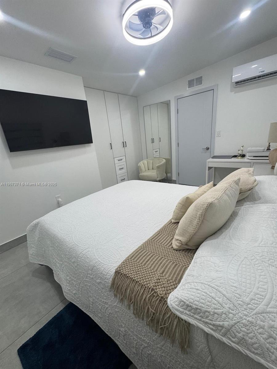 EUREKA MANOR SEC 3 - Residential