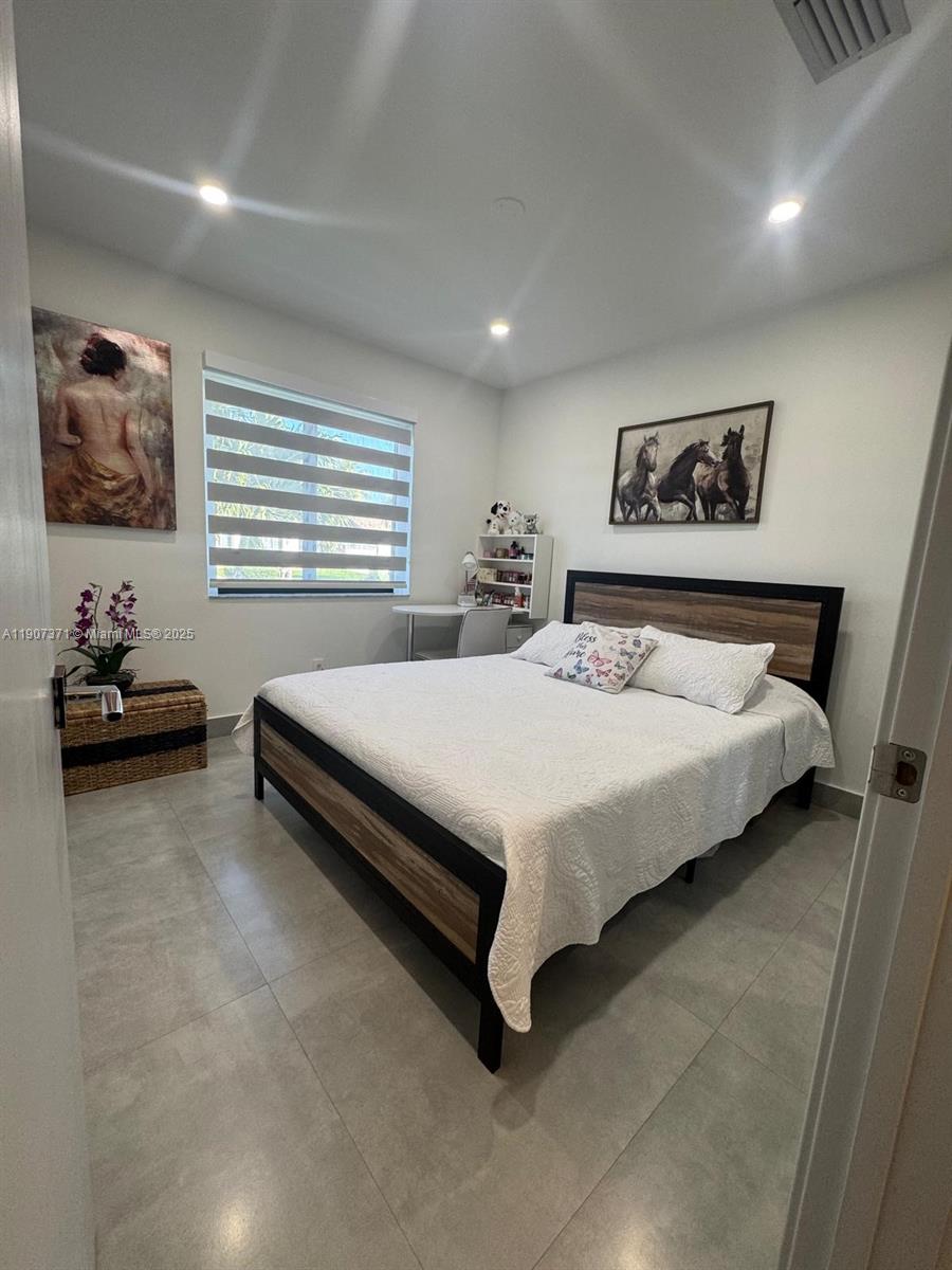 EUREKA MANOR SEC 3 - Residential