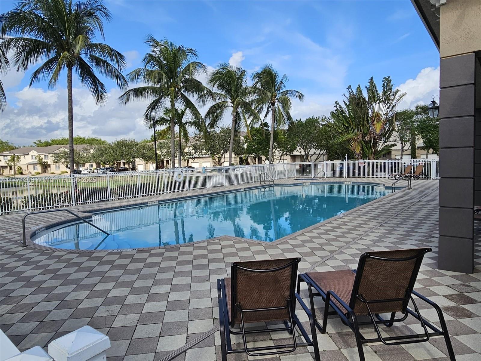 MARSH HARBOUR 3 CONDO - Residential