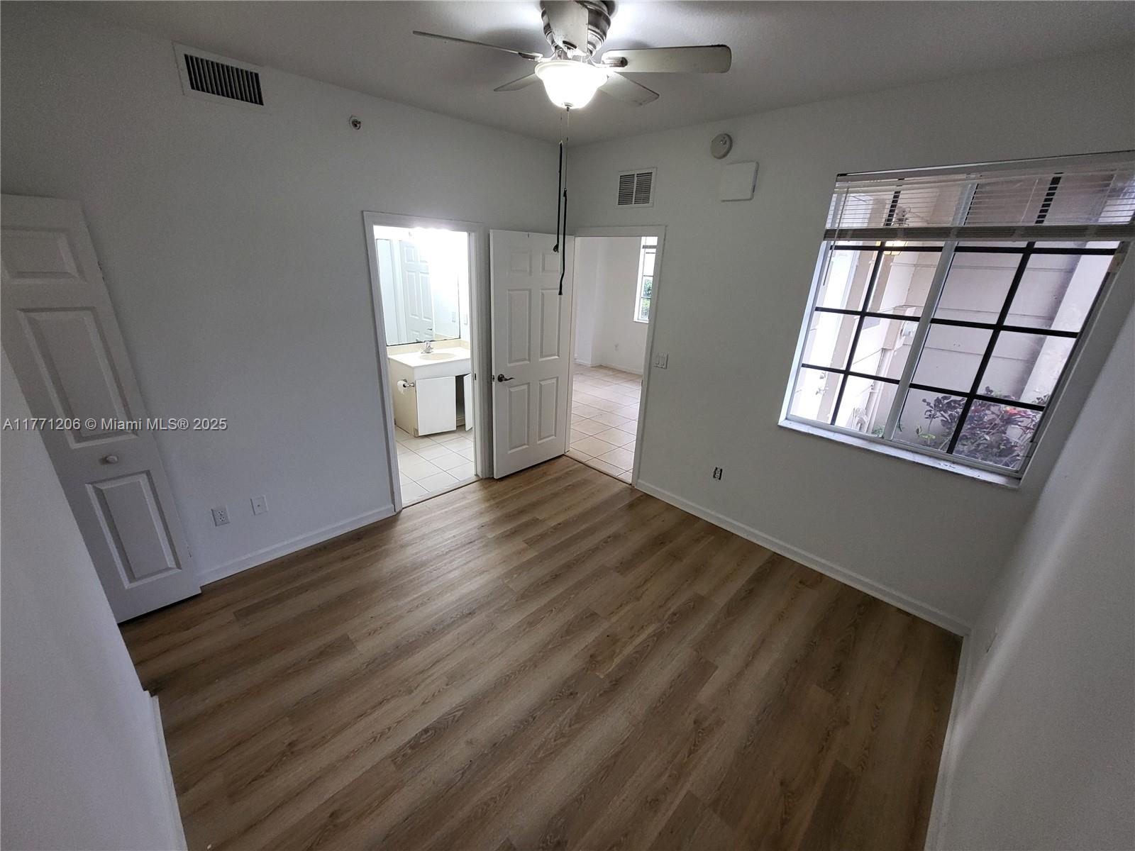 MARSH HARBOUR 3 CONDO - Residential
