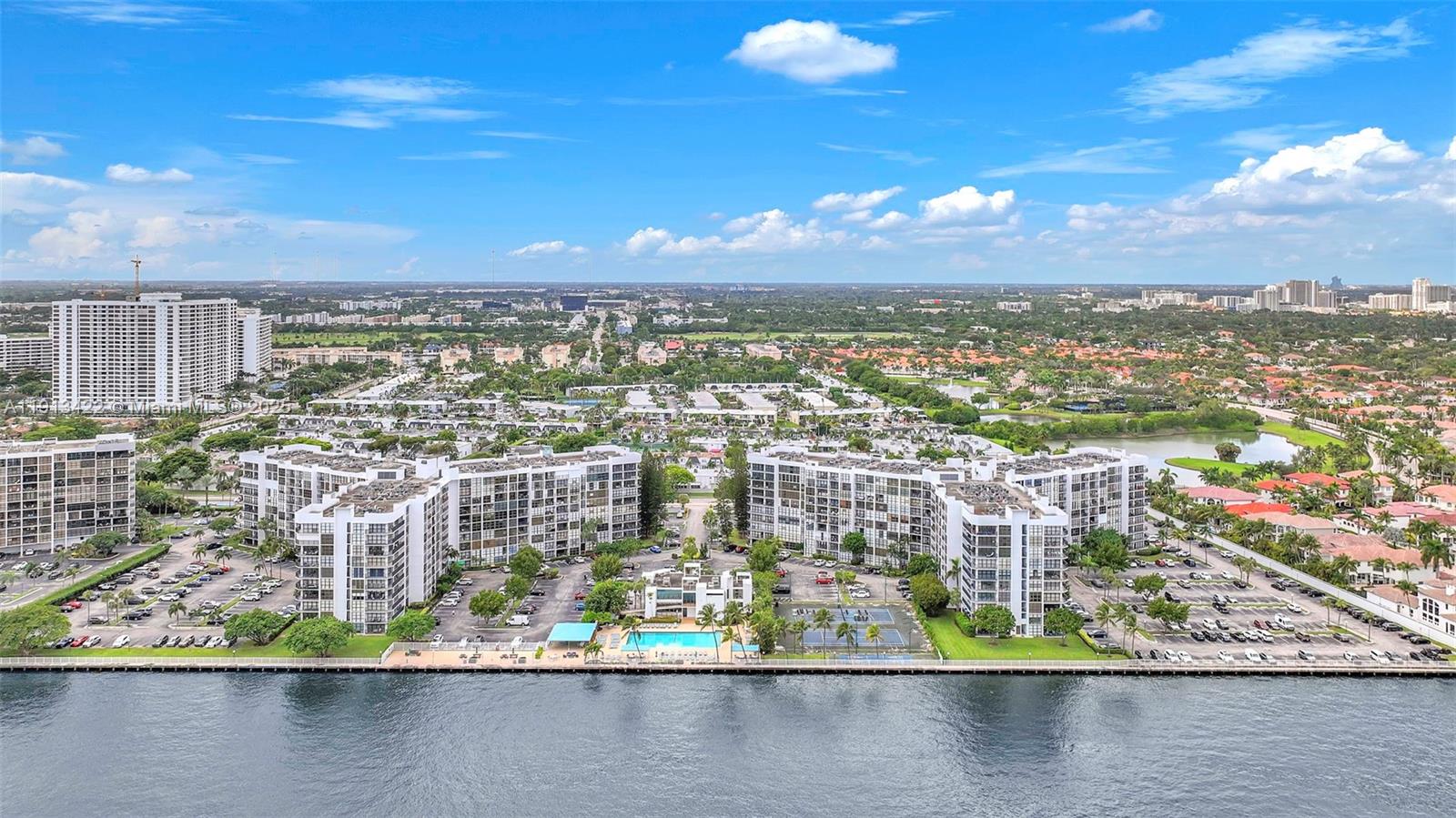 OCEANVIEW PARK CONDO - Residential