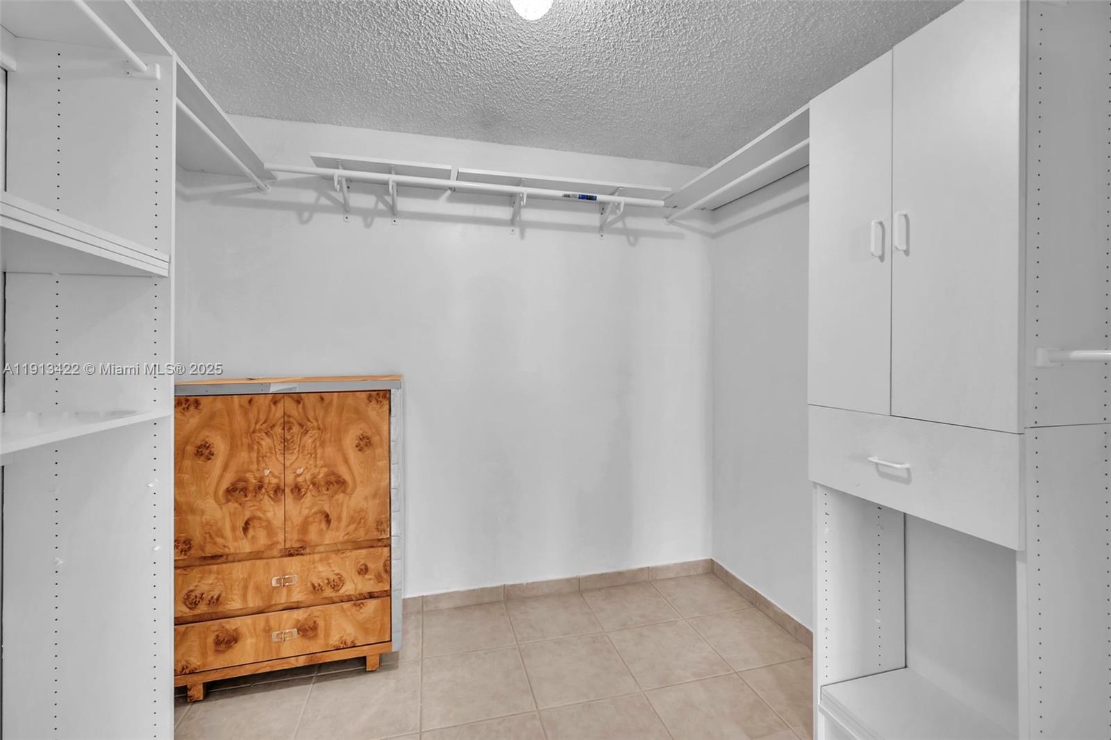 OCEANVIEW PARK CONDO - Residential