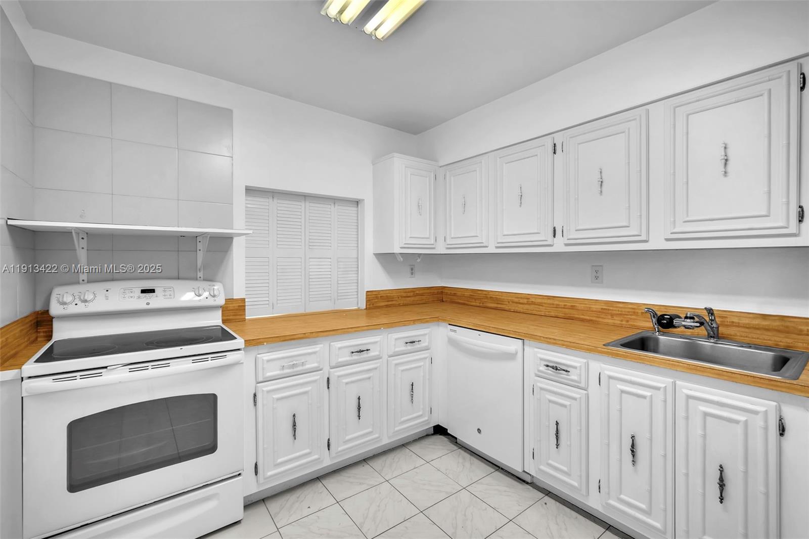 OCEANVIEW PARK CONDO - Residential