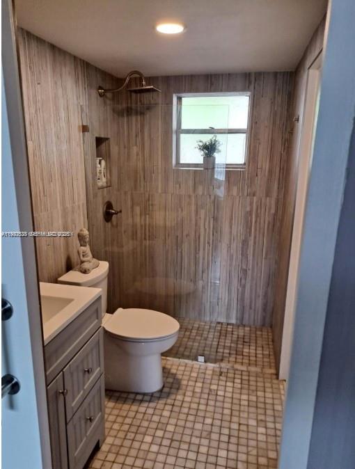 KINGS POINT IMPERIAL COND - Residential