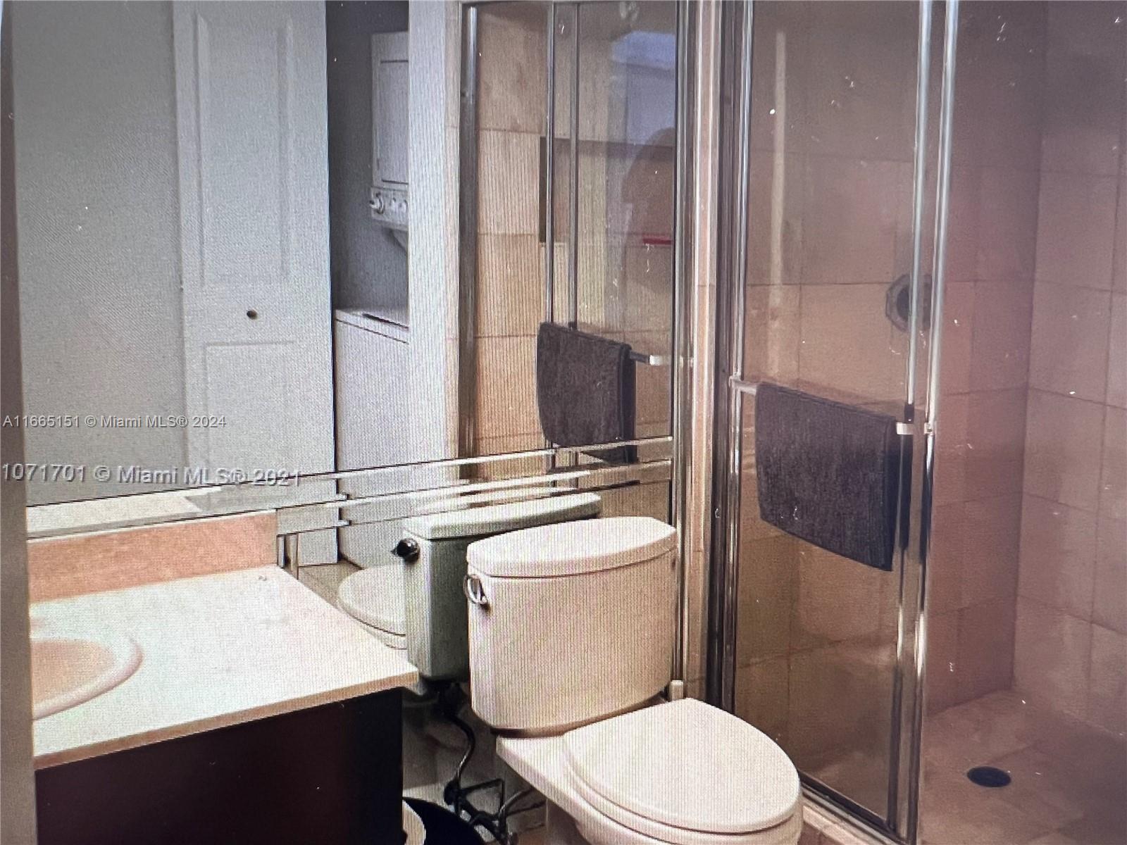 1000 ISL BLVD WILLIAMS IS - Residential