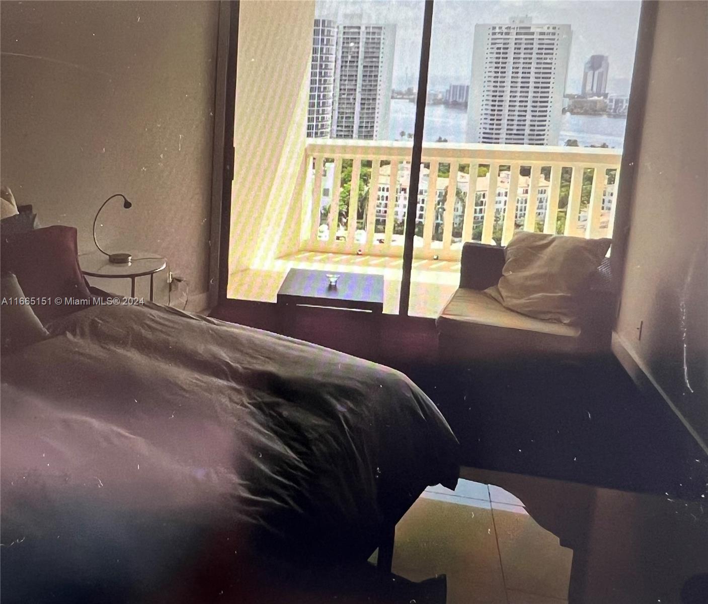 1000 ISL BLVD WILLIAMS IS - Residential