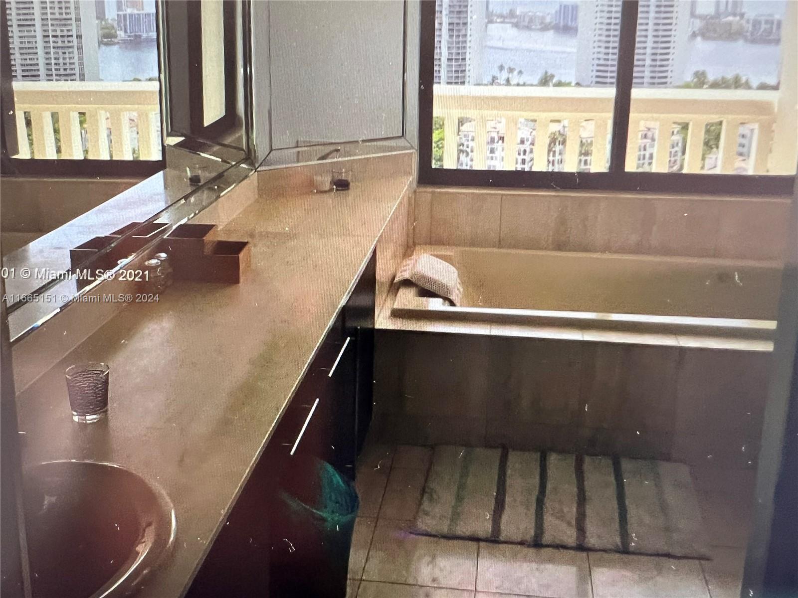 1000 ISL BLVD WILLIAMS IS - Residential