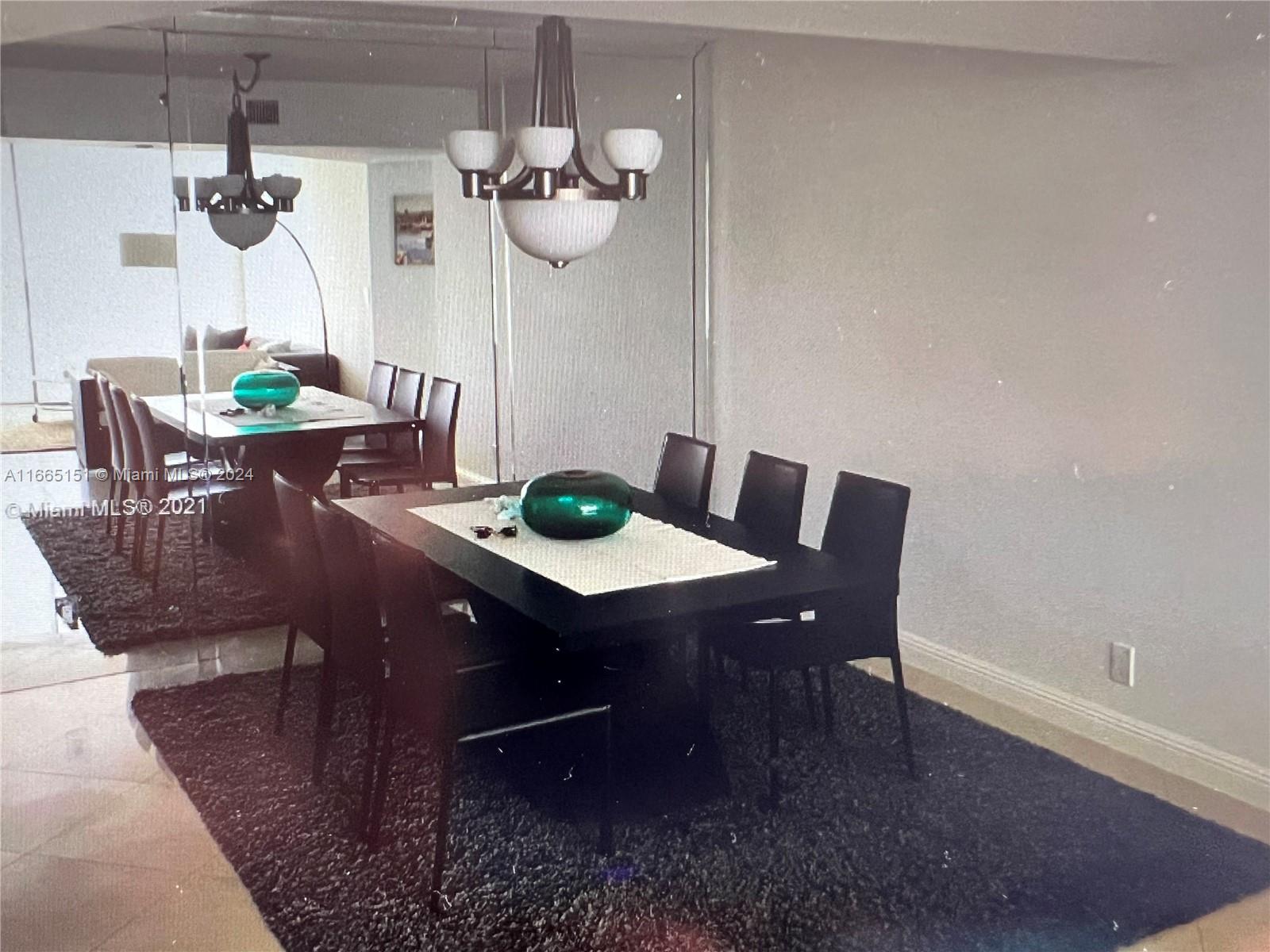 1000 ISL BLVD WILLIAMS IS - Residential