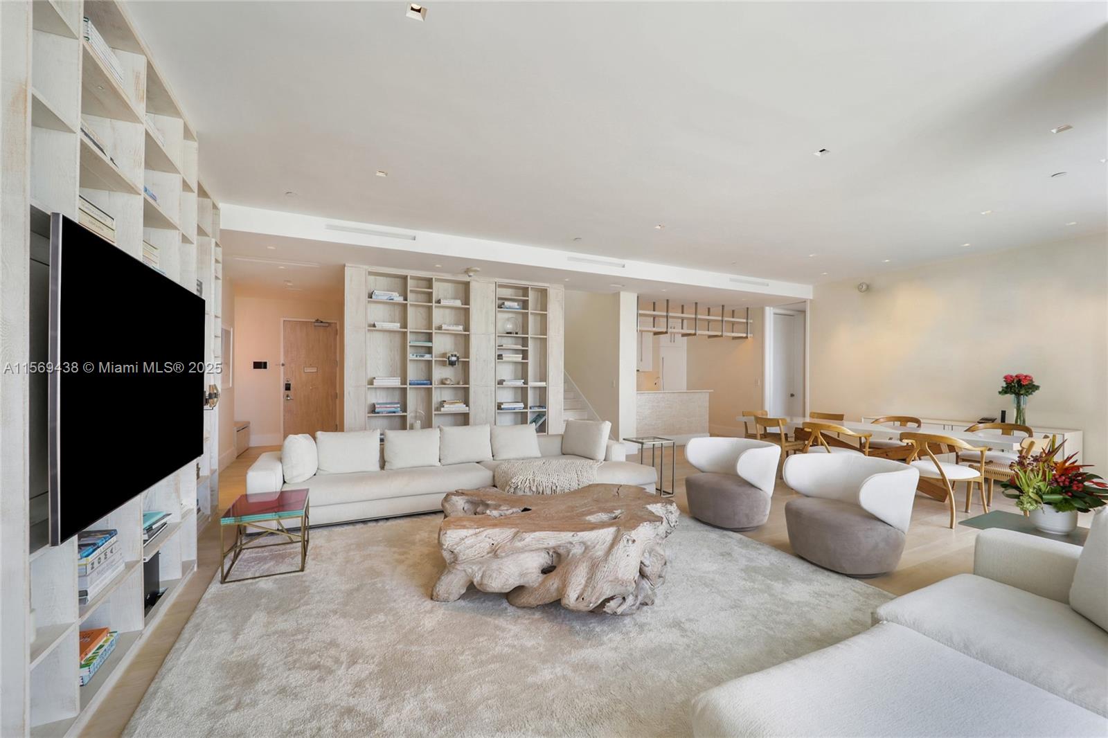 2201 COLLINS AVE CONDO - Residential