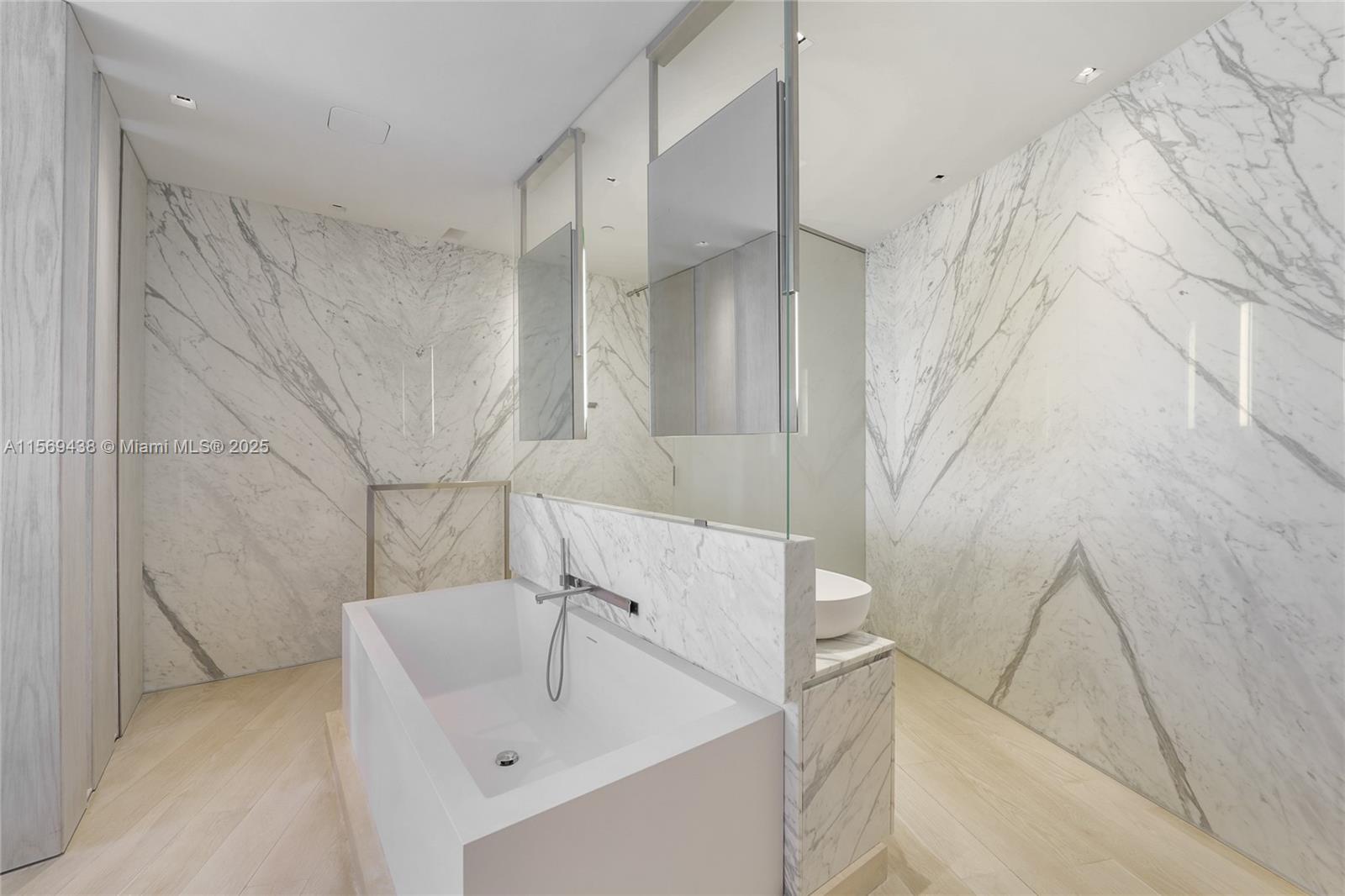 2201 COLLINS AVE CONDO - Residential