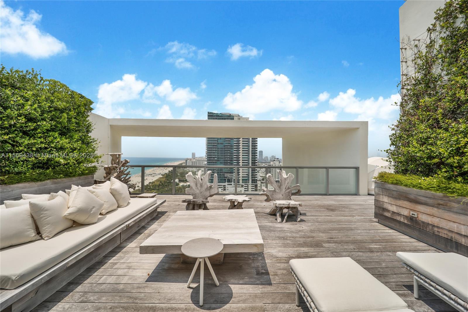 2201 COLLINS AVE CONDO - Residential