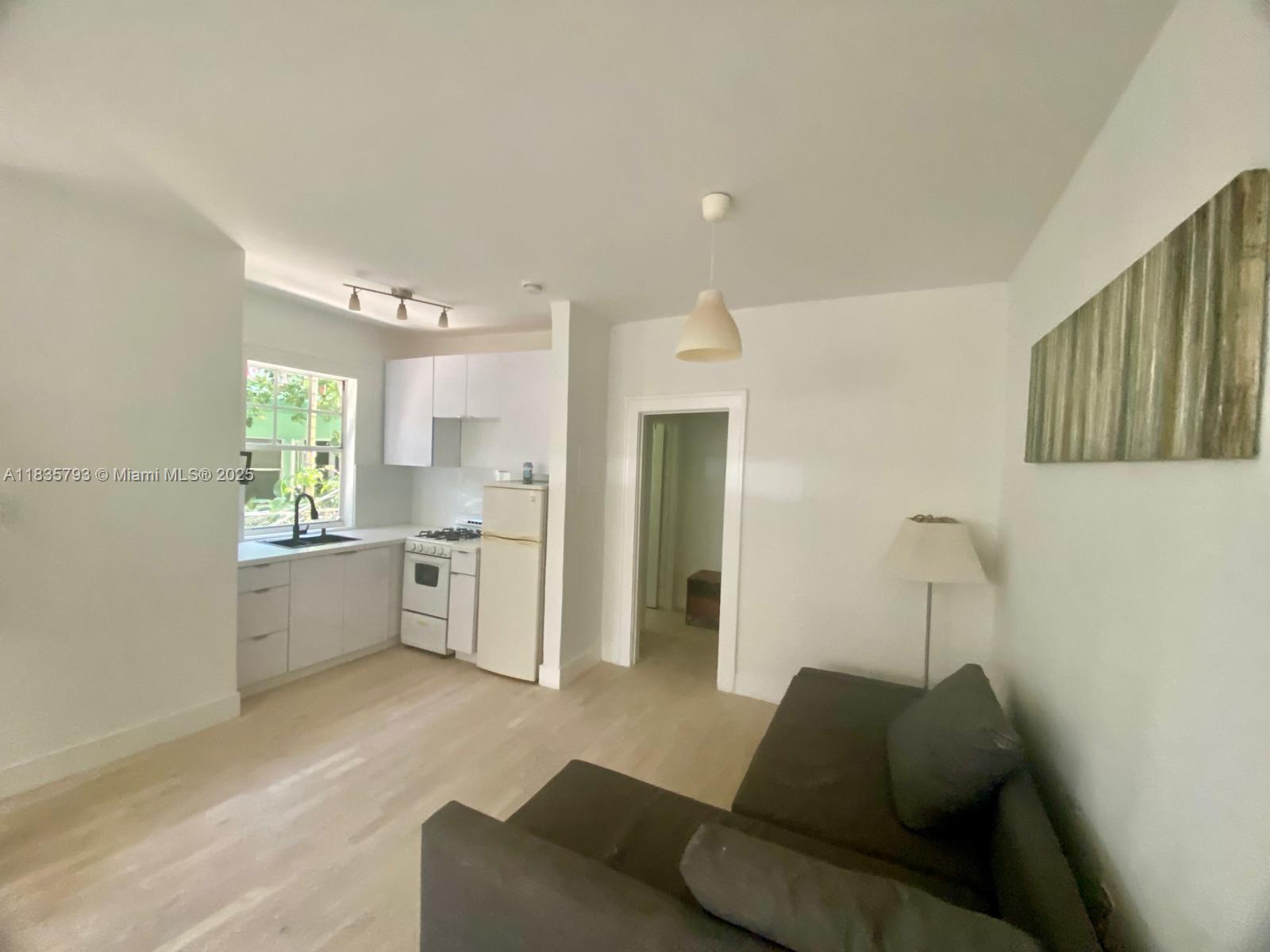 First floor corner unit studio, Amazing location - just steps to Lincoln Rd and the beach. New windows, all tile floors and a remodeled bath make this extremely light and bright. Easily convert to a 1 bed, building features intercom entry system and laundry on site.