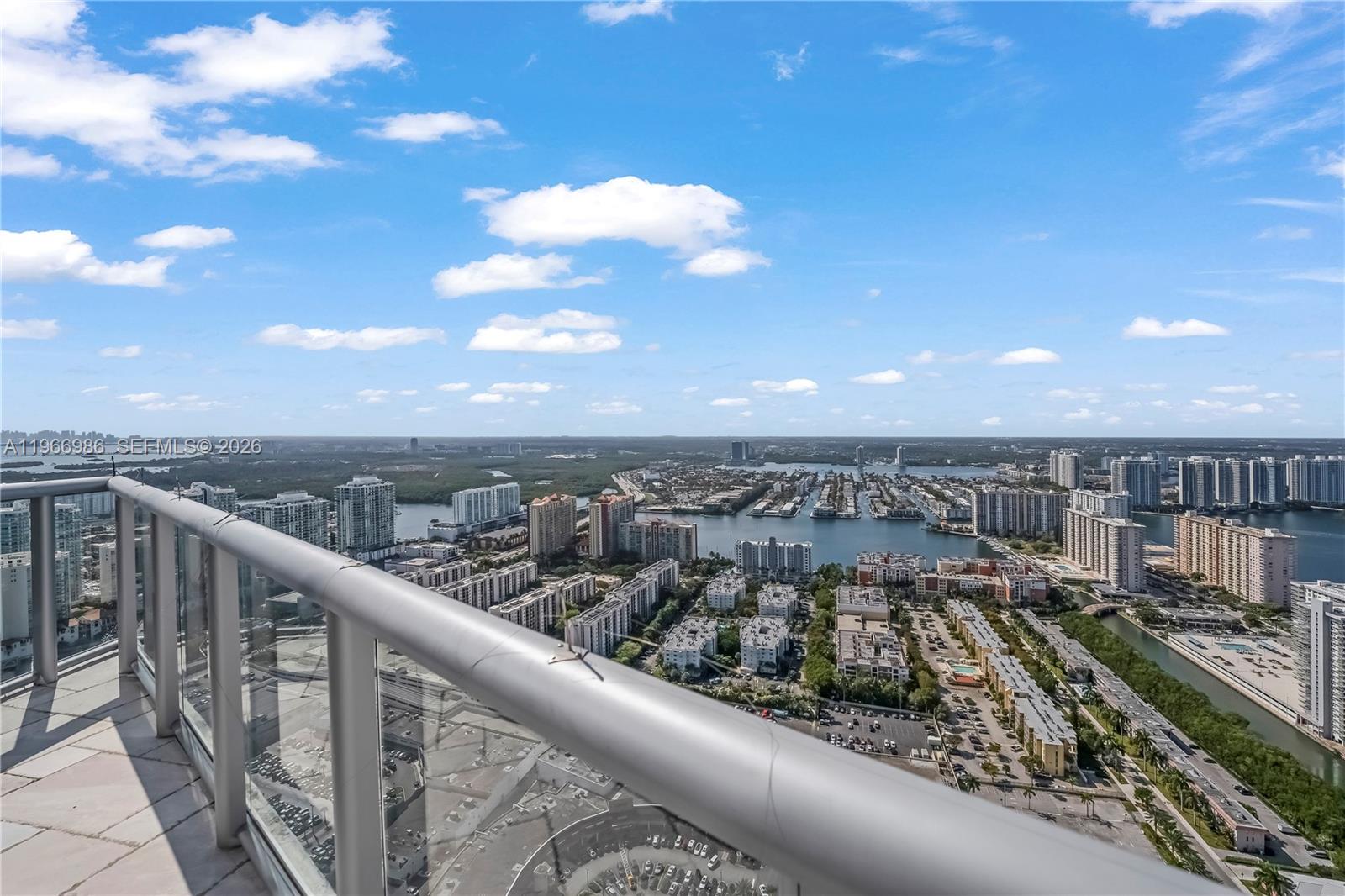 JADE OCEAN CONDO - Residential