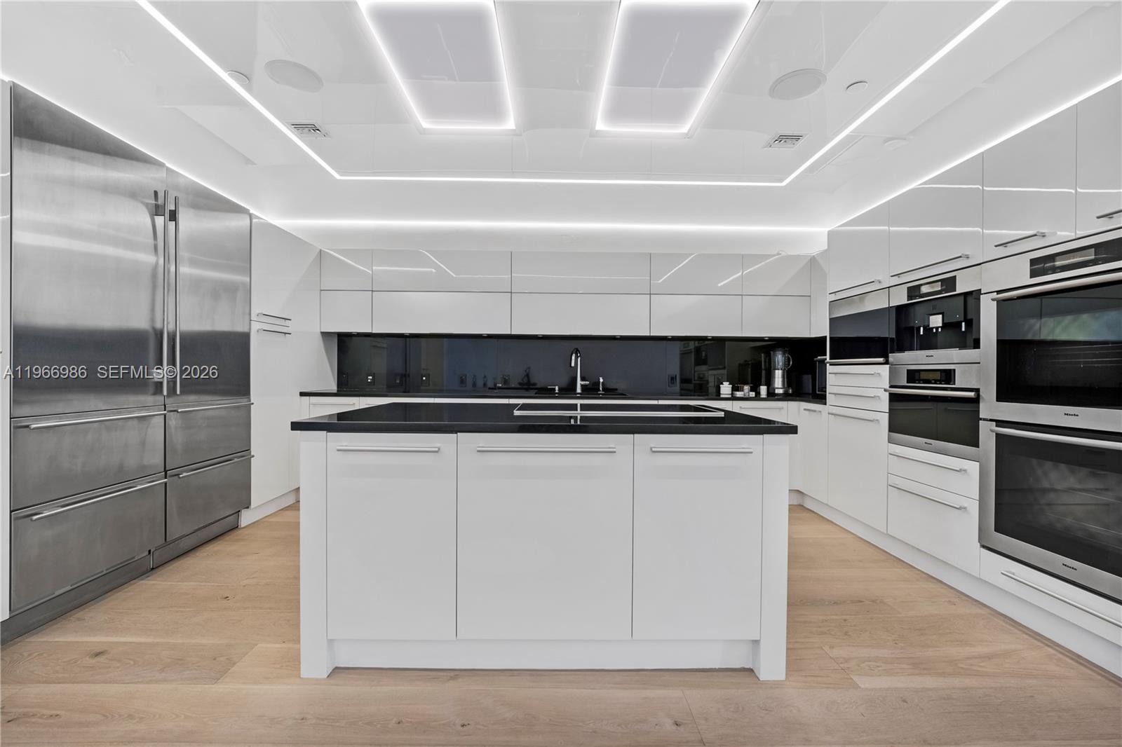 JADE OCEAN CONDO - Residential