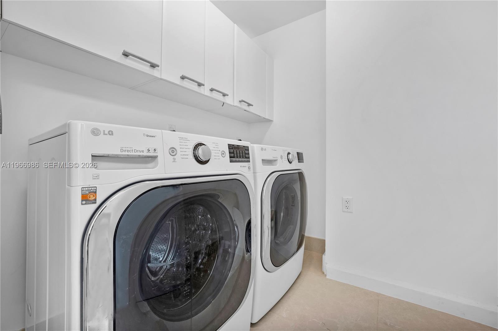 JADE OCEAN CONDO - Residential