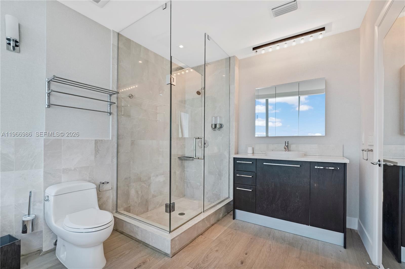 JADE OCEAN CONDO - Residential