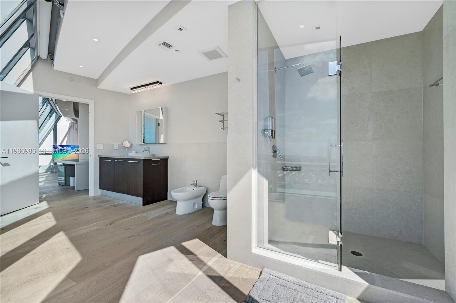 JADE OCEAN CONDO - Residential