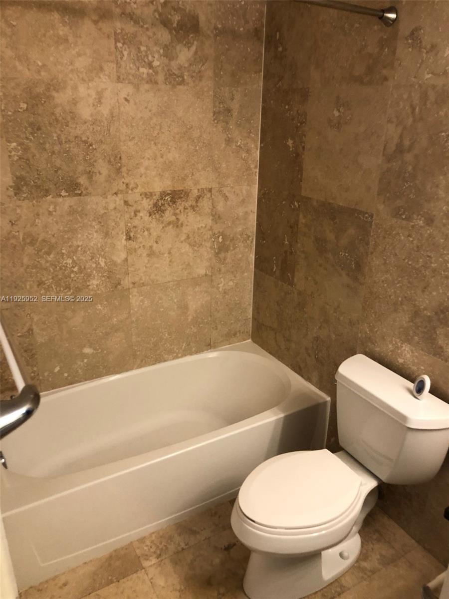 1650 Brickell Ave 111