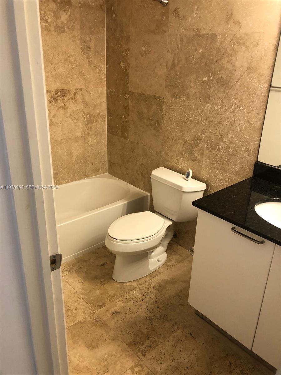 LOFTS ON BRICKELL II COND - Residential